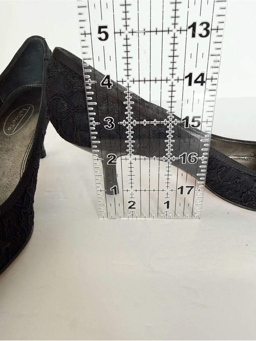 Talbots Black Lace Kitten Heel Pumps Pointed Toe Bow 7.5M